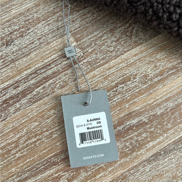 SOIA & KYO Scarf in Mushroom Brown - Picture 3 of 6